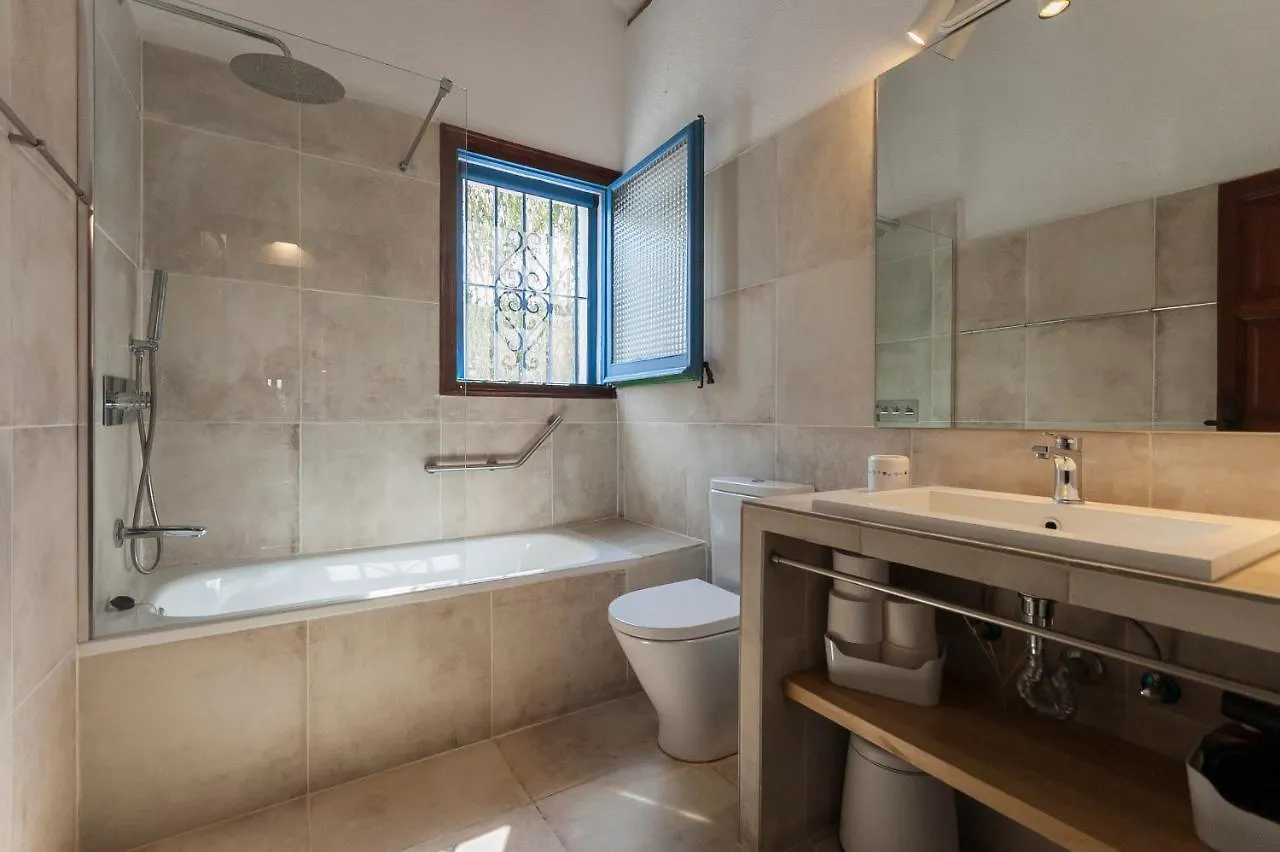 Let'S Holidays 7 Xemeneies House Tossa de Mar Spain